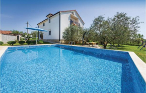 4 Bedroom Lovely Home In Kakma